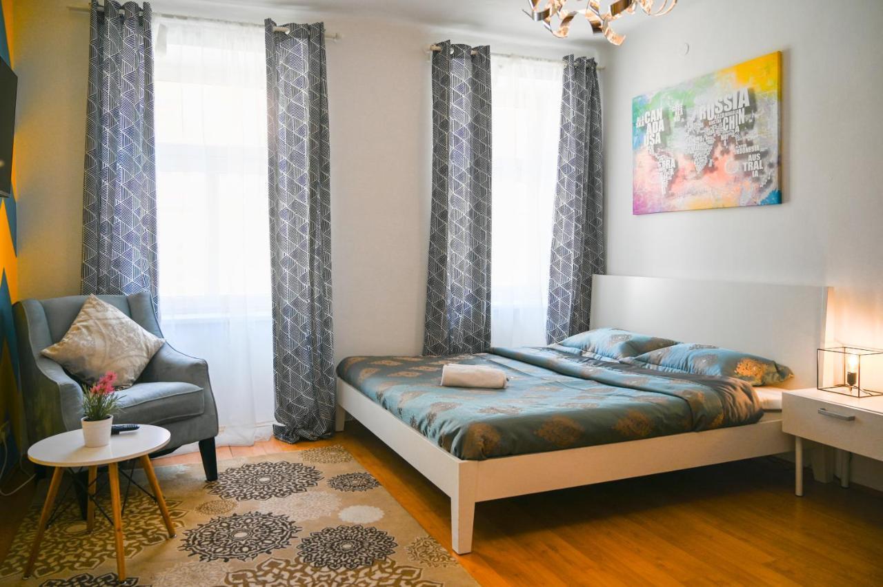 Backpacker Apartment Bahnhof Вена Экстерьер фото